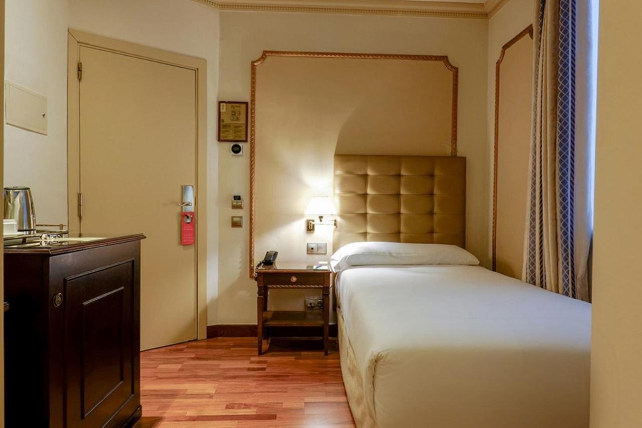 Small Single Room