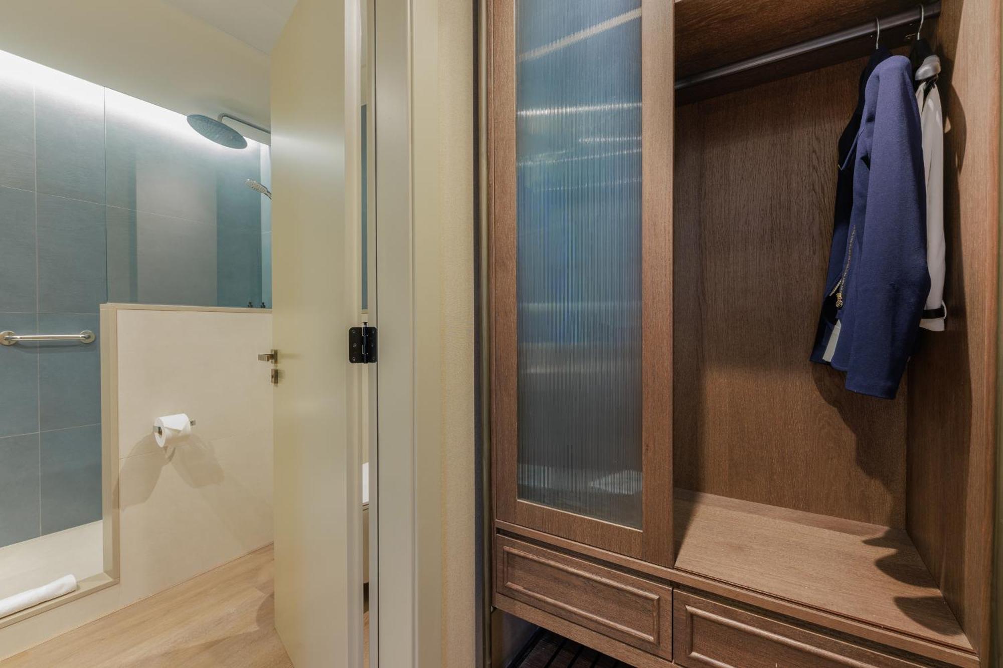 Interior Double Room