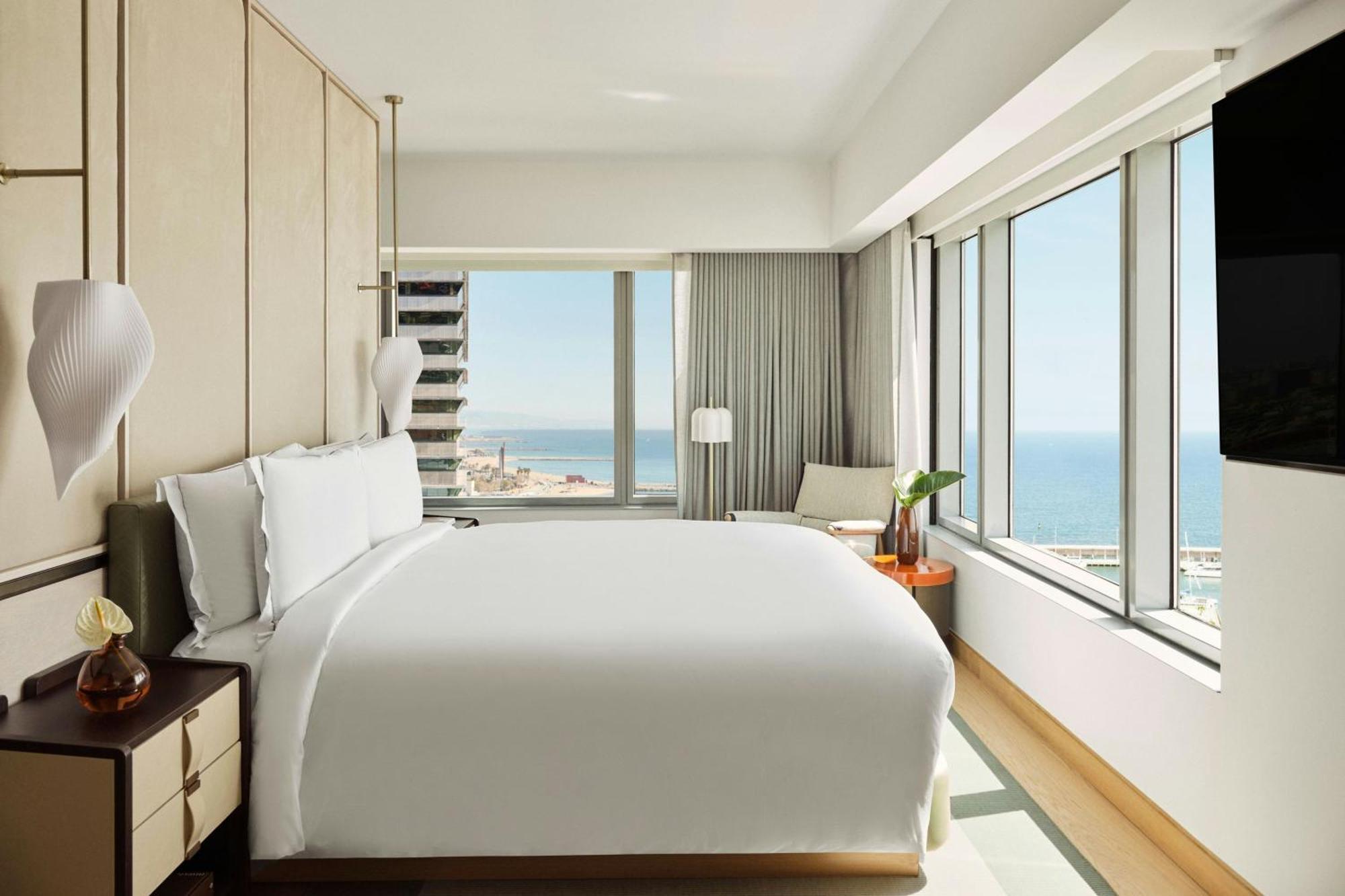 Hotel Arts Barcelona | UPDATED FOR 2026 | barcelona-luxuryhotels.com