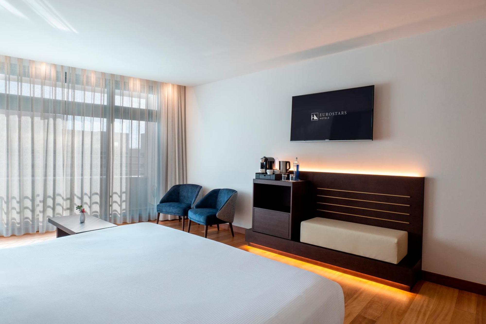 Premier Room Balcony
