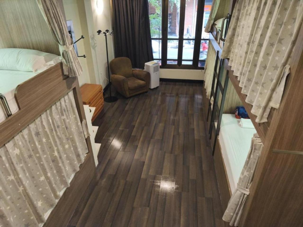 Bed 4-Bed Female Dormitory Room