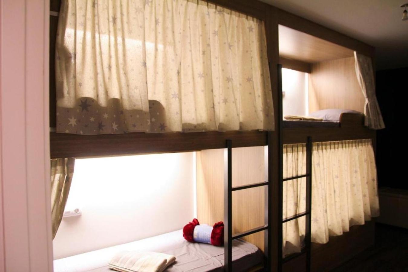 Bed 4-Bed Female Dormitory Room