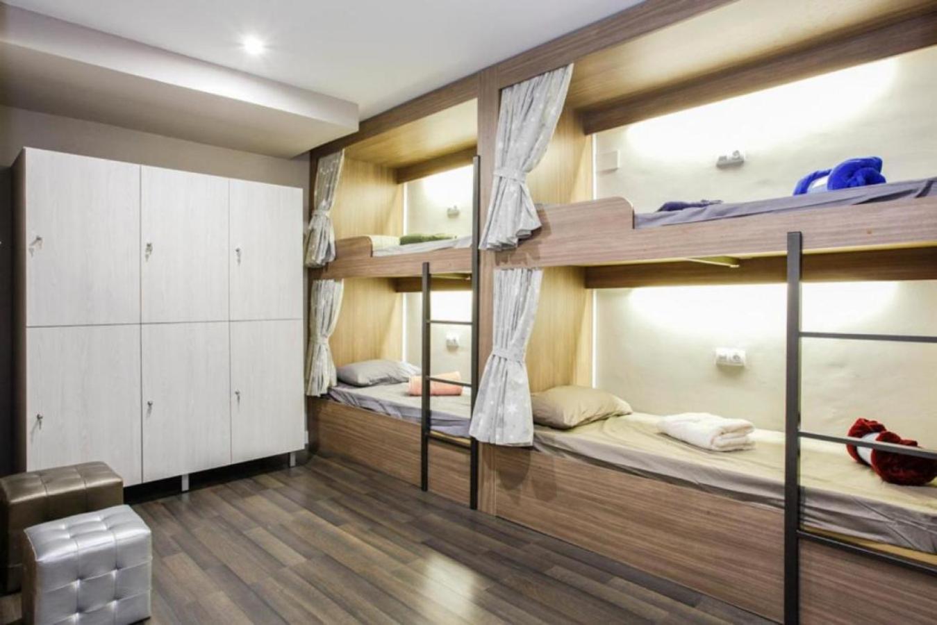 Bed 4-Bed Female Dormitory Room