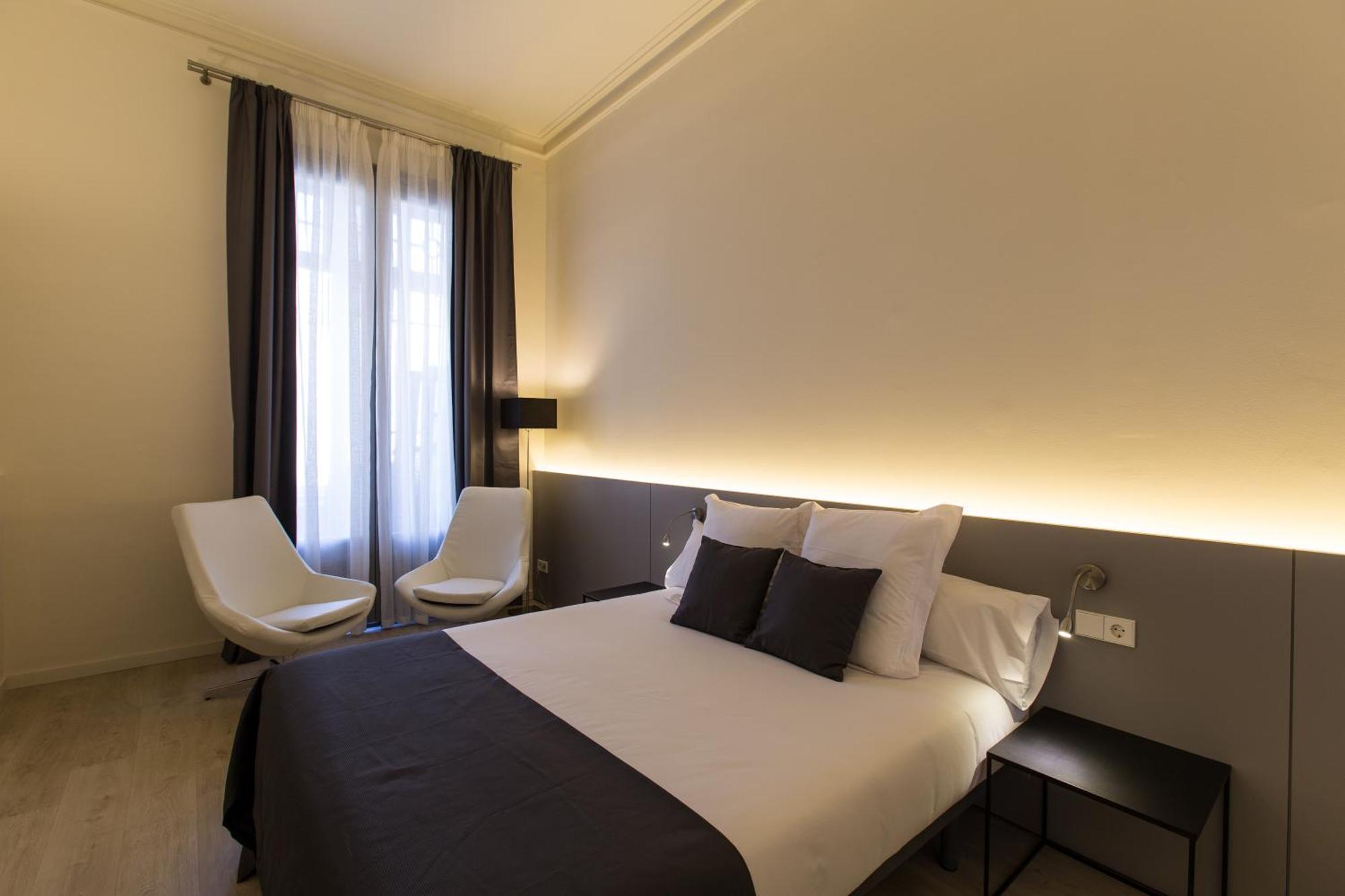 Double or Twin Room Balcony