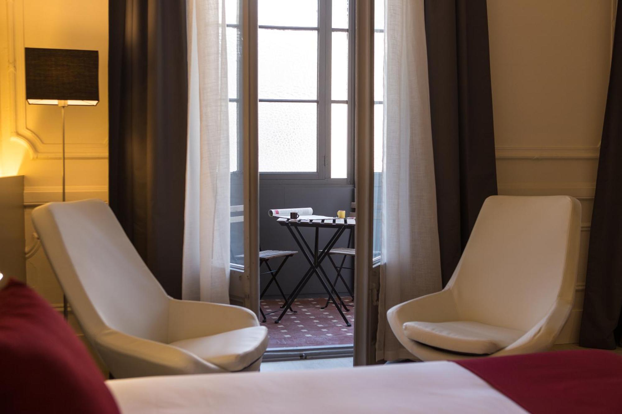 Double or Twin Room Balcony