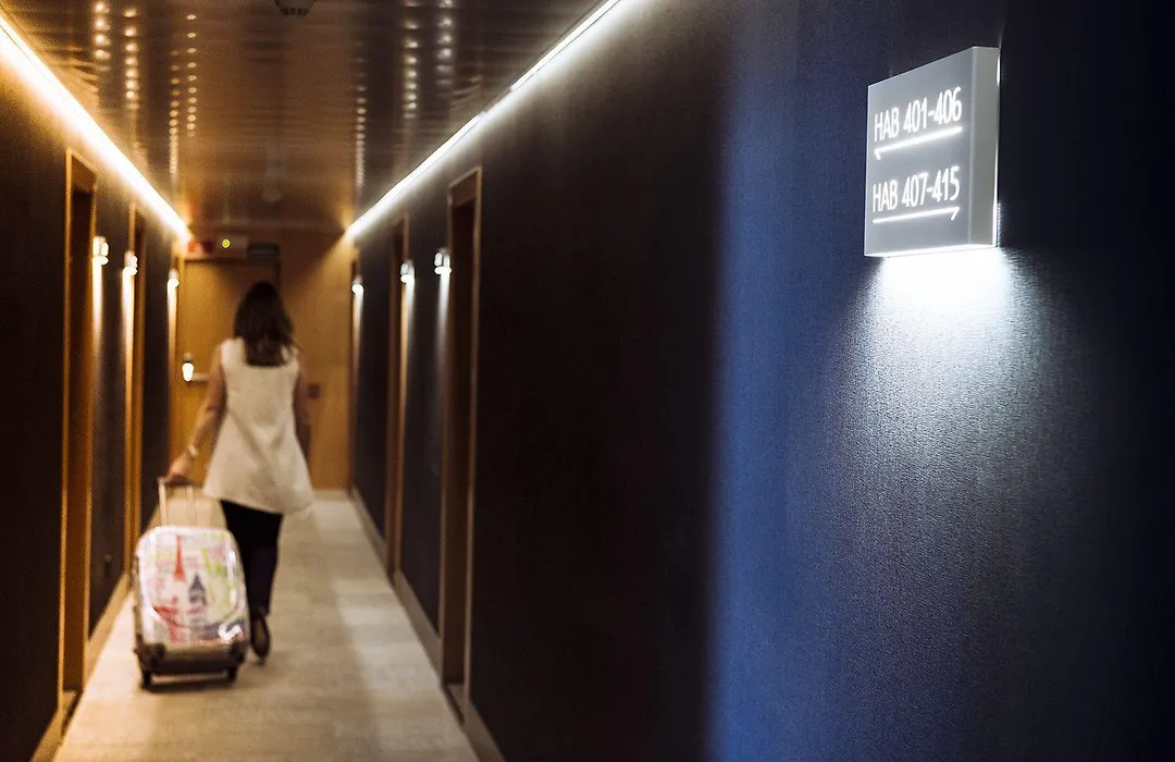Aparthotel Atenea Barcelona-1