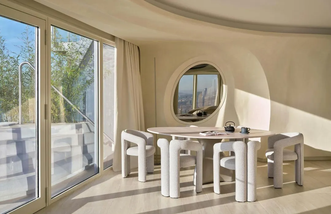 W Barcelona-1