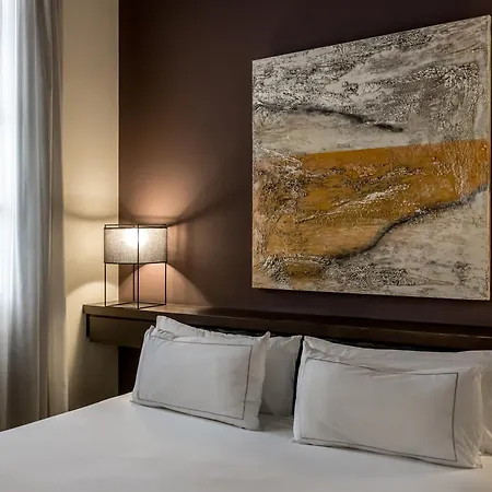 Mercer House Boria Bcn-3