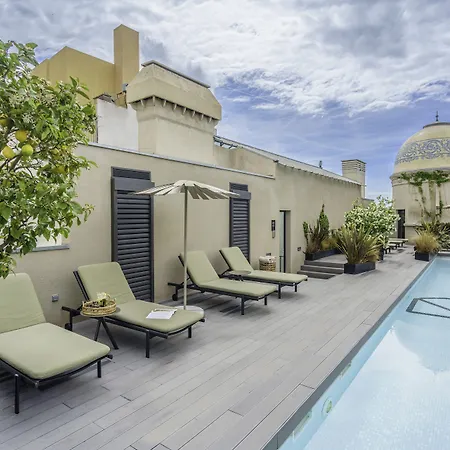 Casagrand Luxury Apartments Barcelona-3